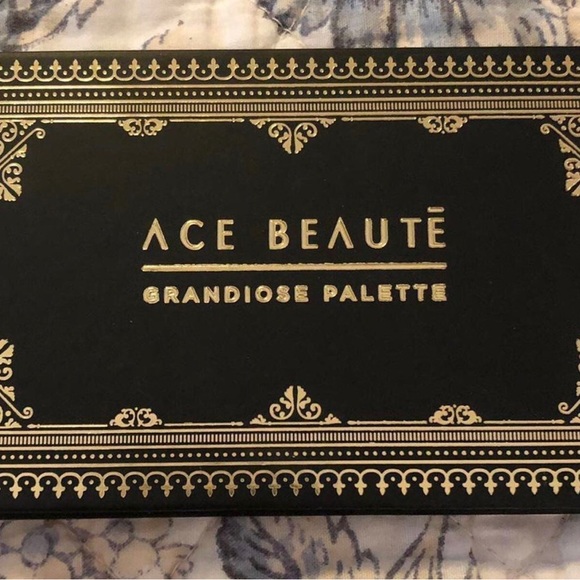 ACE BEAUTĒ
GRANDIOSE PALETTE - Picture 3 of 4